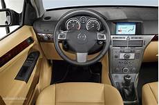 Opel Astra H